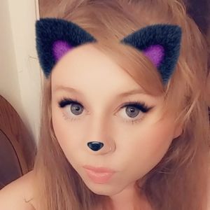 Meet your Posher, Desiree